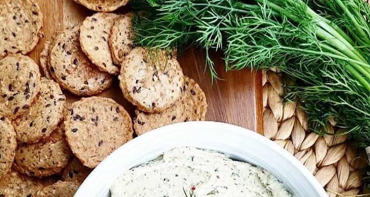 Creamy Vegan Dill Cashew ‘Cheese’